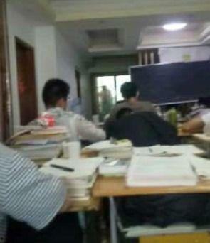 网友爆料宿松教师视频,网友爆料揭露教育行业乱象  第1张